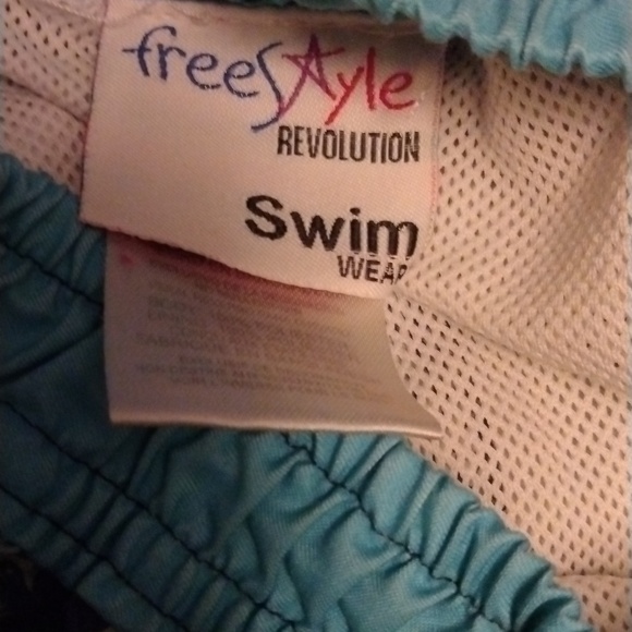 💙BOYS FREESTYLE REVOLUTION SWIM WEAR TRUNKS💙 - Picture 4 of 5